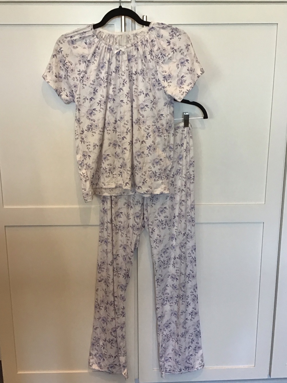 Girls' Lavender Floral Short Sleeve Pajama Set by
